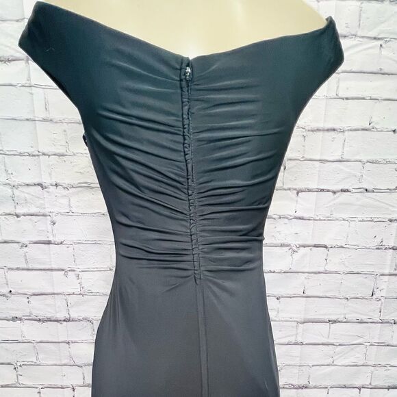 La Femme Black Off the Shoulder Ruched Jersey size 6 NWOT - Picture 7 of 9